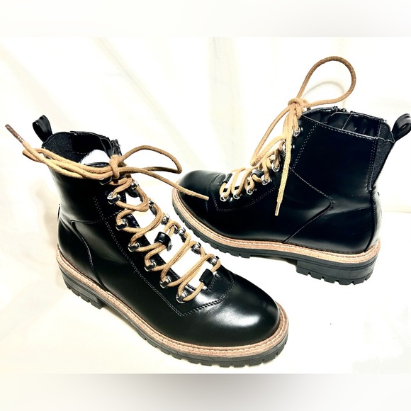 a new day Shoes - A New Day black warm winter furry lace up round toe women’s ankle booties size 7